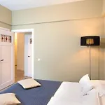 Bizstay Cornerhouse Apartment